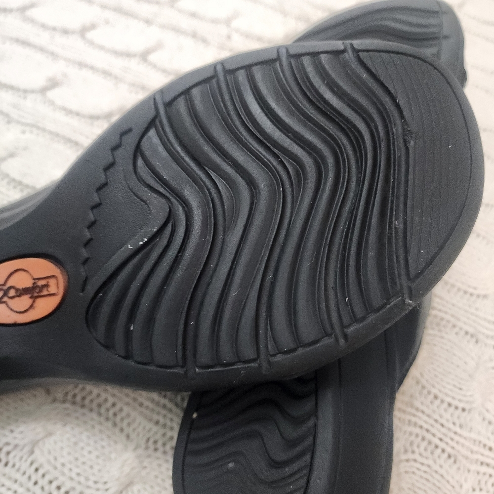Comfort Black Leather Mules - Picture 9 of 9